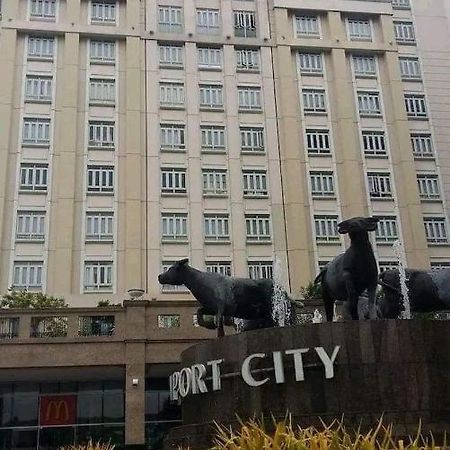 Staycation Condotel @ 150 Newport Pasay City Manille Extérieur photo