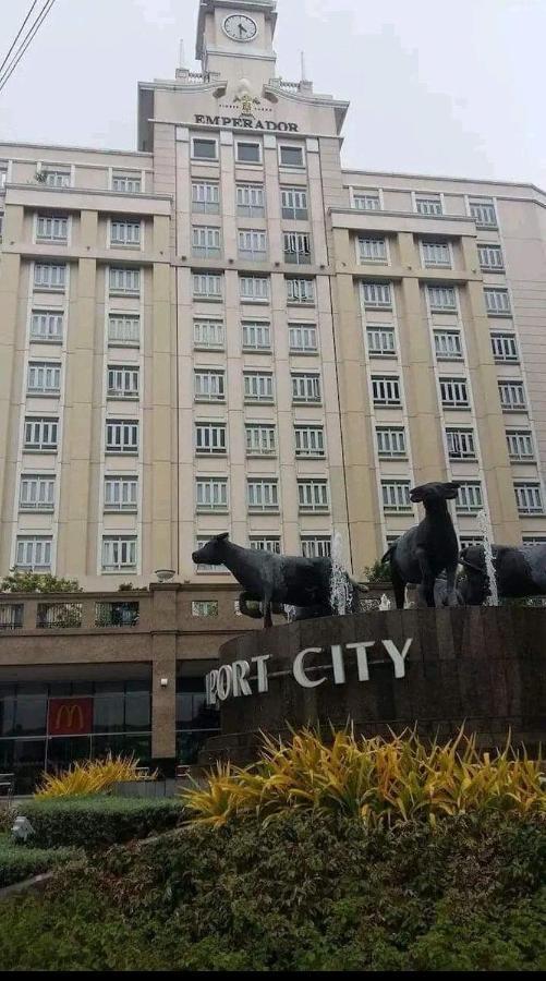 Staycation Condotel @ 150 Newport Pasay City Manille Extérieur photo